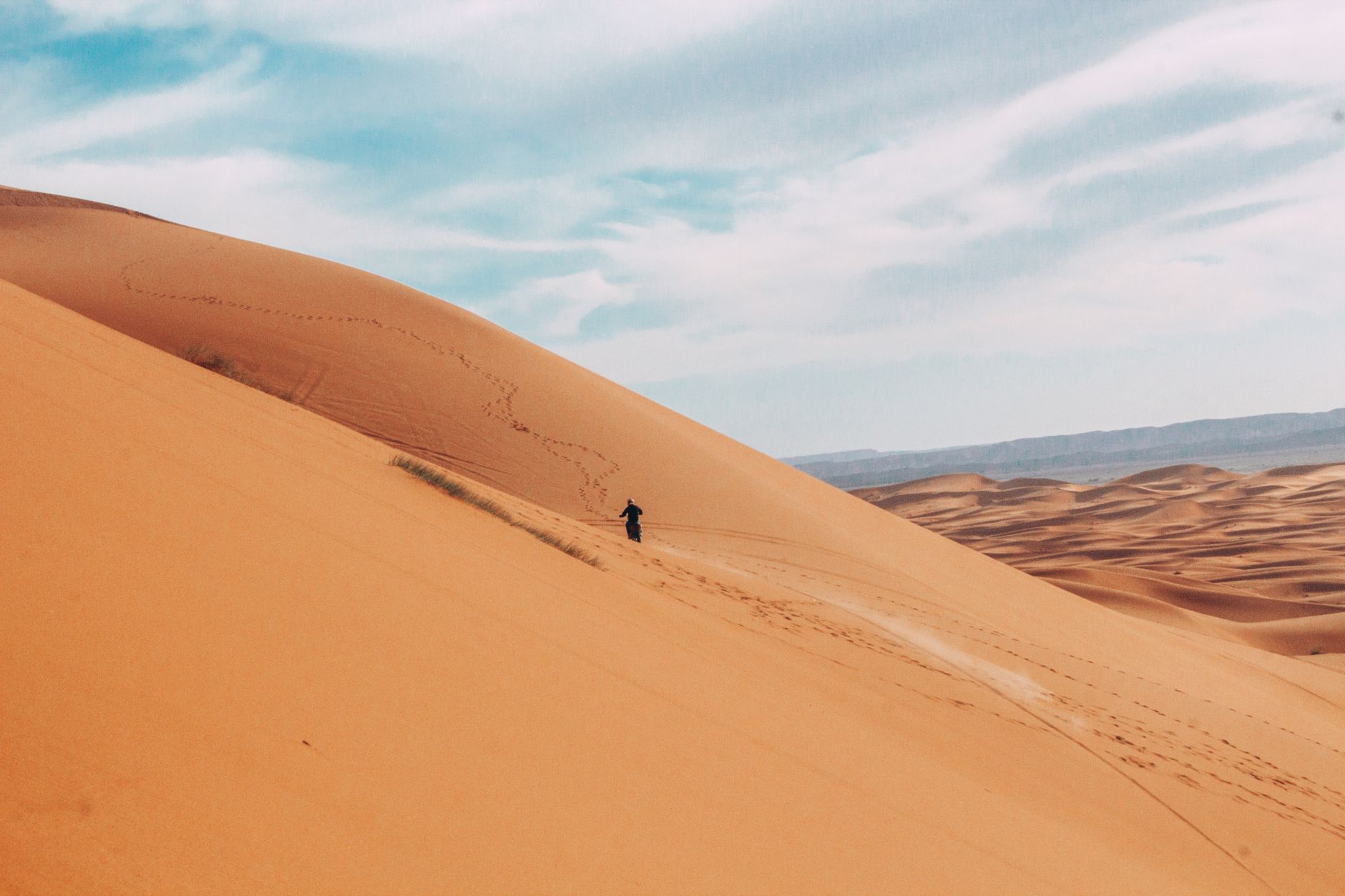 Un campo di tende berbere vicino alle dune di Merzouga