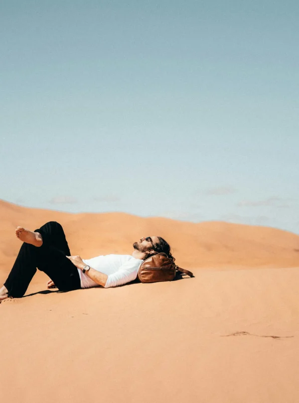 Relaxing on a 3 day desert tour from Marrakech to Merzouga dunes